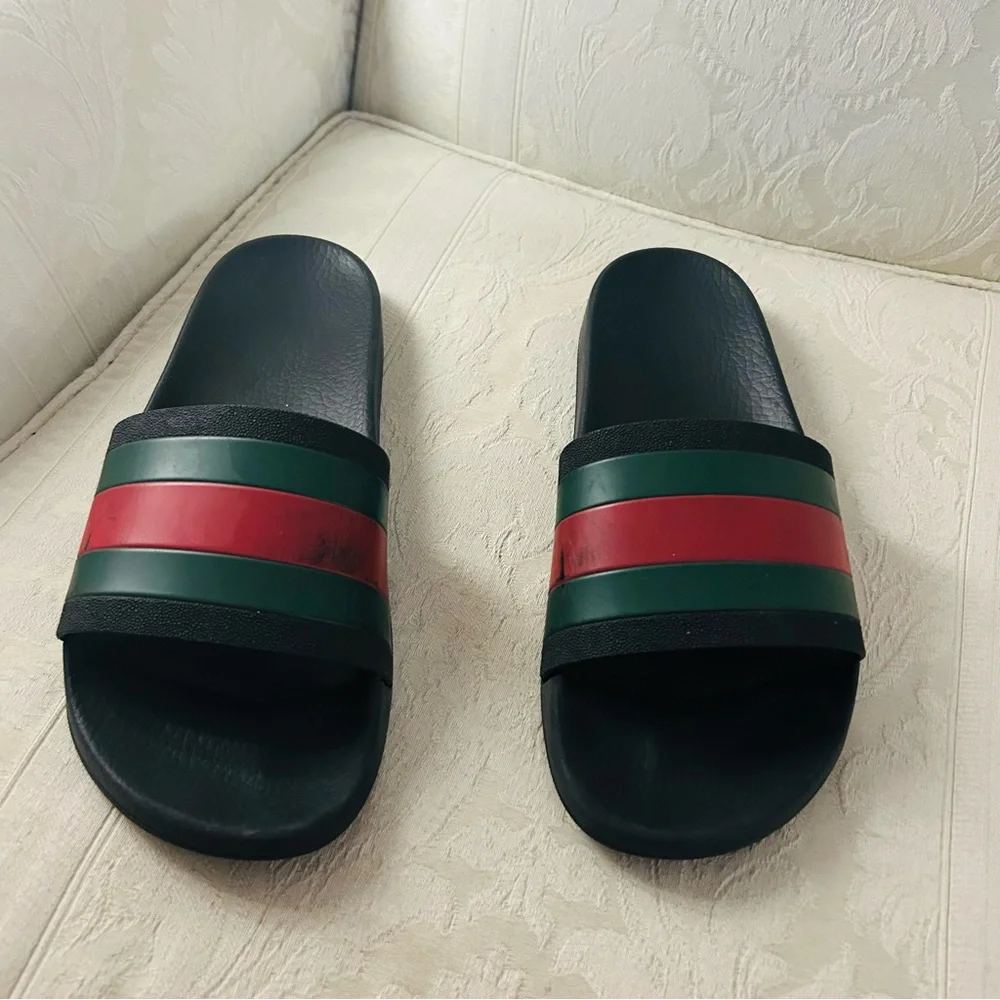 Classic chic! Gucci iconic Pursuit '72 Rubber Slide 'Black” size 9